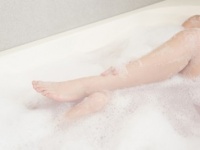 やん、恥ずかしいけど……彼氏と一緒にお風呂に入るのは好き？　嫌い？