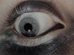 この眼球、ホンモノじゃない。絵なんです。