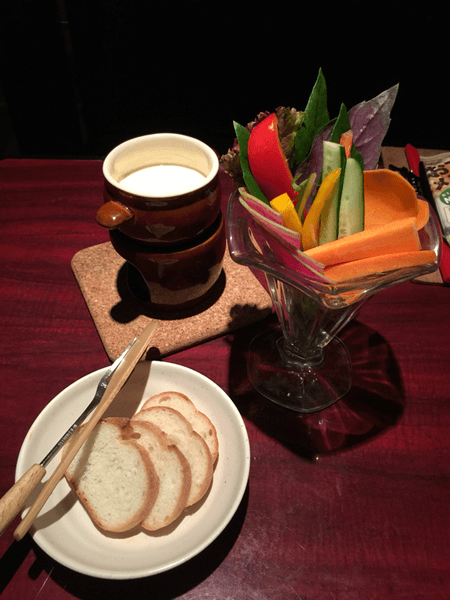 お酒も食事も一人でわがままに楽しみたいっ！　カラフルな料理が美味しいダイニングバー3選#2