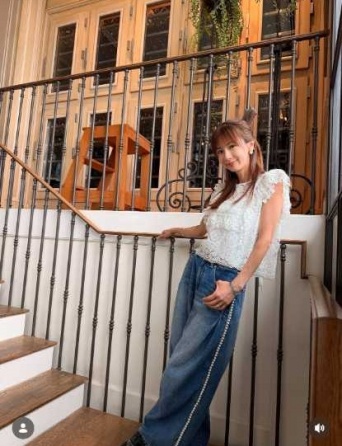 Instagram:ほしのあき(＠akihoshino_official)より