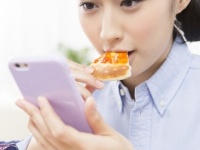 え、そんなとこから!?　女子は○○から「モテテク」を学んでいる！