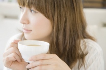 「レモン」or「ミルク」、女子が紅茶を頼んだとき、追加するとかわいいと思うのはどっち？