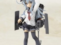 暁型駆逐艦の艦娘「響」