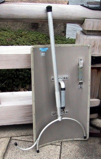 さすまた（Chris 73さん撮影、Wikimedia Commonsより）