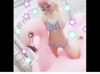 藤田ニコル、胸の谷間全開のビキニ写真がセクシーすぎると大反響！「お胸盛れてるwww」