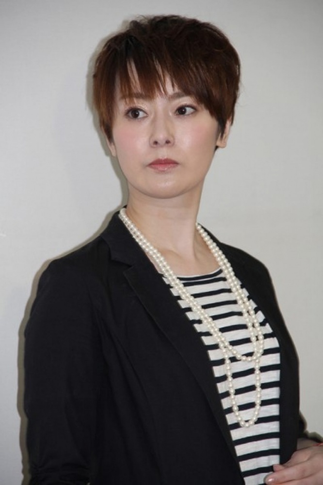 遠野なぎこ