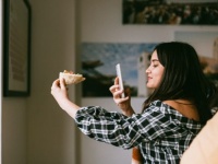 「インスタ映えうざい」と感じてしまう本当の心理