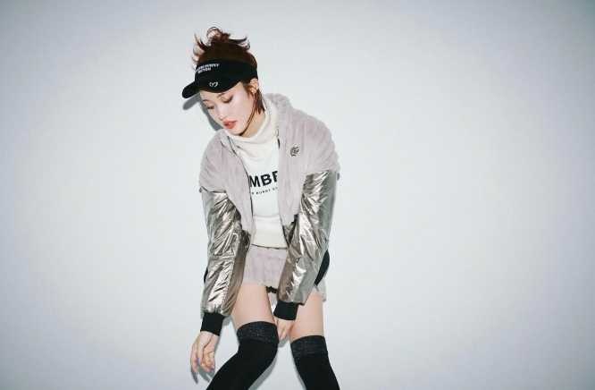 Instagram:王林(@ourin_ringoooo)より