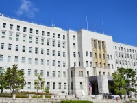 路上で『女子高生にわいせつ行為』、【女性の下着・10回以上盗撮】など…　「大阪府教職員18人」処分