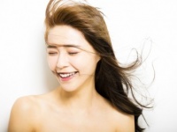 セクシーアピールしすぎ!!　「チャラそうな女性」の髪形3選