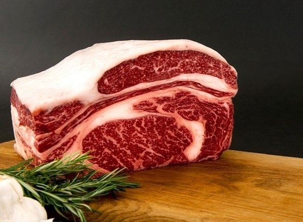 十勝ハーブ牛 サーロインステーキ(画像提供:ノベルズ食品)