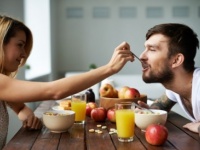 ヤバ、悶絶！　男性がドキッとする「間接キス」6選