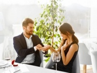 理想のプロポーズの言葉って？　～男女の違い～