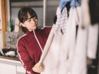 「部屋が片付いてなさそう」だと思われがちな女子・6パターン
