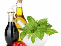 歯が溶ける!?　お酢の正しい食べ方と健康効果