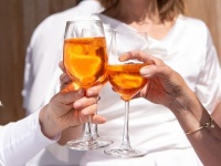 飲み会で「内輪ネタ」に走ってしまう本当の理由