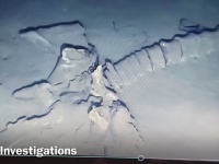 地中海の海底で発見された謎めいた巨大生物の骨