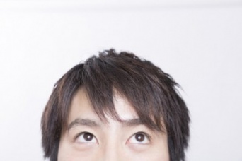 男性が「夏はこの髪型にして!!」と熱望する女子のヘアスタイル4選