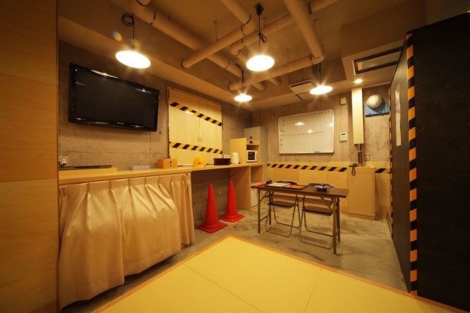 工事現場の事務所をイメージした205号室。2つ星