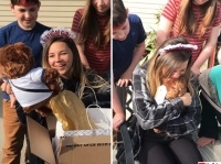 涙が止まらない。18歳の誕生日にプレゼントされたテディベアには、亡き父のボイスメッセージが入っていた（アメリカ）