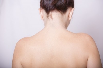 自分の姿勢悪いと思っている女子70％　猫背、がに股、ゆがんでる……