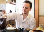 とんかつ、端から食べる？　真ん中から食べる？