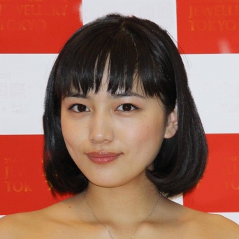 川口春奈「着飾る恋」にも影響？霜降り&西川「オトラクション」爆死の深刻度