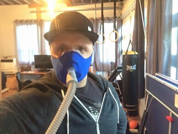 最低でも180歳まで生きると公言するバイオハッカー（アメリカ）