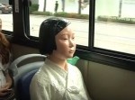 韓国のバスが慰安婦少女像を乗せて運行！　菅官房長官が懸念を表明