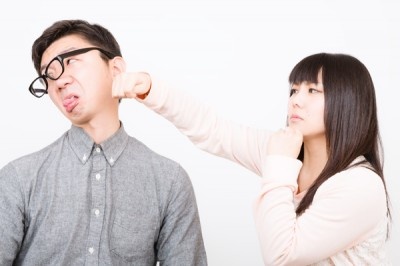 マジかよ、リアル過ぎる本音続出!!　既婚男性が思う「結婚を一言で言うと」5つ