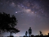 宇宙に行きたいという夢は死後に叶うかも。遺灰を宇宙へ運ぶ宇宙葬サービス。遺灰を月に届ける月面供養サービスも