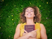 「モテる女性の性格」とは？　男性100名の本音を直撃！