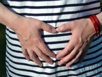 妊娠報告、一番初めにだれにする？　3位は「友だち」　1位は母親？　パートナー？