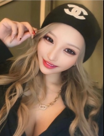 Instagram：加藤紗里(@katosari)より