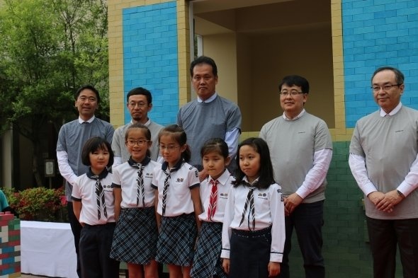 ガールスカウトの女の子たちも頑張ってインタビューに答えてくれていた