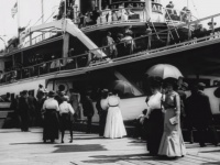 1911年。100年以上前のニューヨークの街並みを撮影した貴重なモノクロ映像
