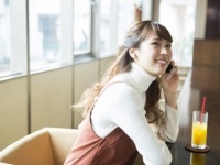 彼氏との「LINE」or「電話」6割の女子が好きなのは●●！