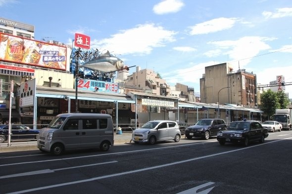 豊洲に移る店、築地に残る店...（2018年6月、Jタウンネット撮影）
