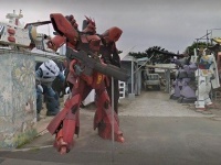 スズキ理容のモビルスーツたち（C）Google