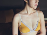 はだかでいるよりも気持ちのいい下着。ほぼ日の「つきのみせ。」、晴れやかな色の新作登場！