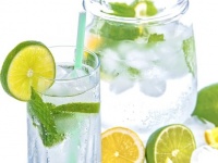 飲み物を素早く冷やしてその冷たさを維持する4つの方法【ライフハック】