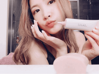 インスタグラム：紗栄子(@saekoofficial)より