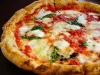 全てはピザの為。イタリアの物理学者が「完璧なピザ」を焼くための数式を生み出す。その温度と時間は？