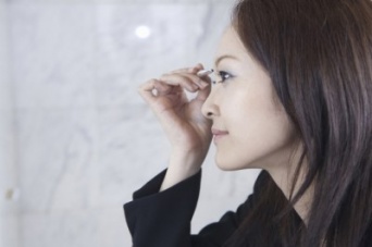 あなたは何分!?　働く女性のメイク時間、大調査！