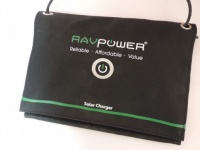 新しい形態のコードレス充電器「RAVPower Solar Charger」