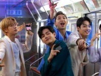 ⒞Galaxy x BTS: Unfold your Galaxy Z Flip3 5G