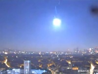 思った以上にギリギリだった。小惑星がイギリスの海峡で空中爆発し激しい閃光が夜空を照らす