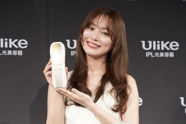内田理央が家での“ながら習慣”を語る！　世界No.1光美容器ブランド「Ulike」新商品発表会