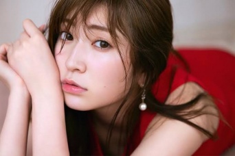 NMB48・吉田朱里(c)吉本興業