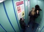 飼い主は注意！　犬がエレベーターで巻き込まれる事故とは！？